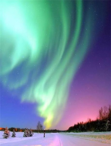 冰雪极光最佳观赏时间_如何拍摄极光清晰照片