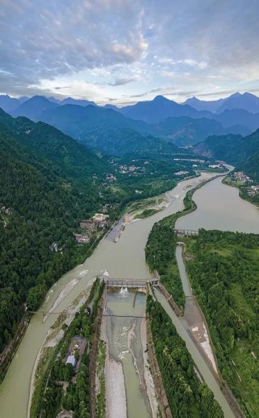 都江堰高原河谷怎么去_高原河谷最佳旅游季节