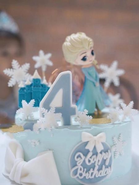 冰雪奇缘造型蛋糕怎么做_冰雪奇缘蛋糕价格多少钱
