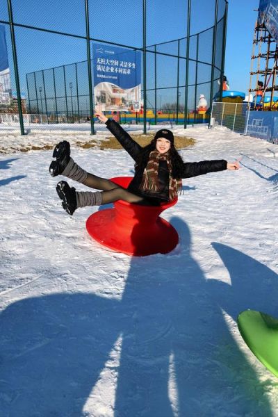 冰雪活动穿什么_怎么玩才尽兴