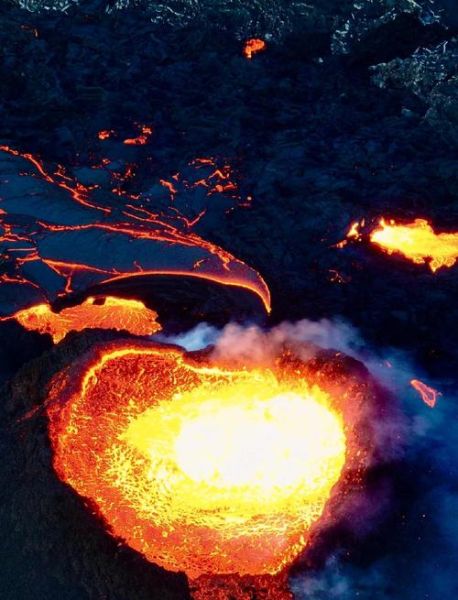 冰雪火山是怎么形成的_冰雪火山会喷发吗