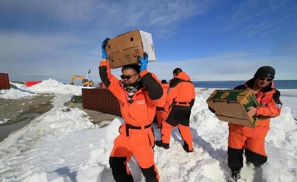 冰雪考察站图片_极地科考站真实照片