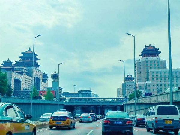 北京西站拍照最佳位置_北京西站拍照攻略