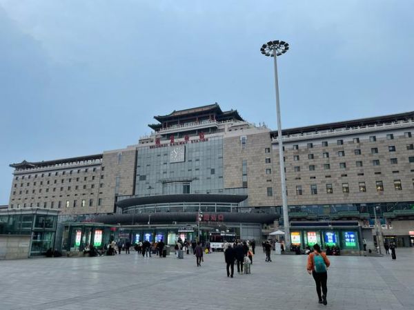 北京西站拍照最佳位置_北京西站拍照攻略