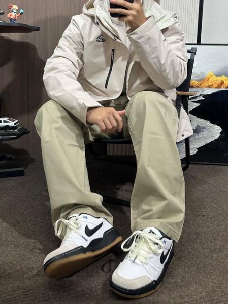 户外徒步穿什么鞋_徒步穿衣怎么搭配