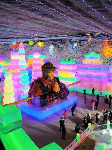 冰雪皇宫门票价格_冰雪皇宫游玩攻略