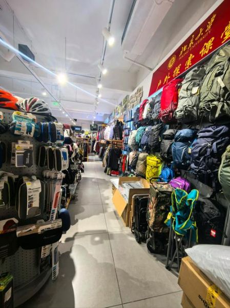 三夫户外天猫旗舰店正品吗_三夫户外天猫和实体店价格一样吗