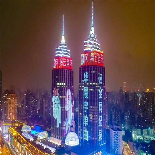 上海户外广告怎么投放_上海户外广告价格贵吗