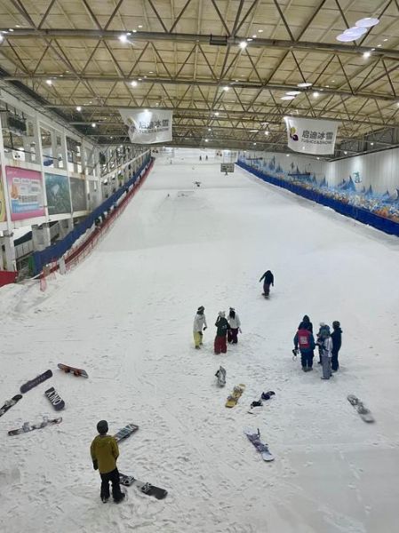 乔波冰雪世界穿什么_乔波冰雪世界租衣服吗