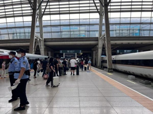 北京南站有几个出站口_北京南站出站口怎么走