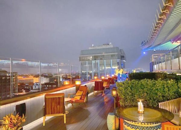 北京户外酒吧哪里好_露台酒吧怎么选