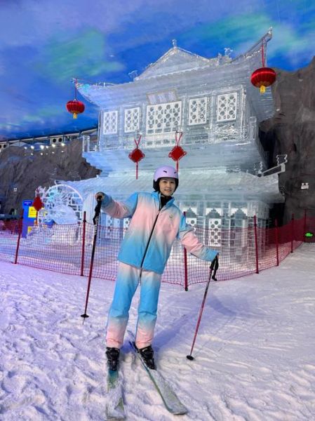 夏天去冰雪大世界穿什么_夏天冰雪乐园冷不冷