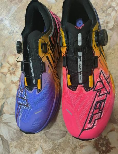 户外跑鞋哪个品牌好_越野跑鞋怎么选