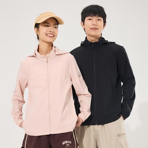 户外运动外衣什么材质好_防水透气面料怎么选