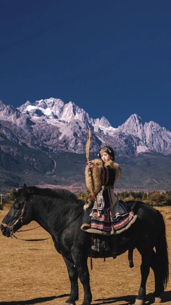 高原拍照穿什么衣服_高原旅拍怎么搭配