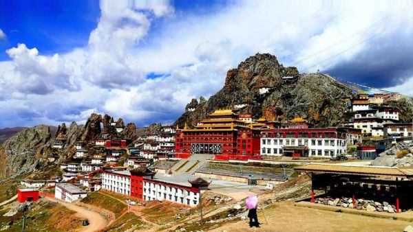 高原的寺庙在哪里_高原的寺庙有什么特色