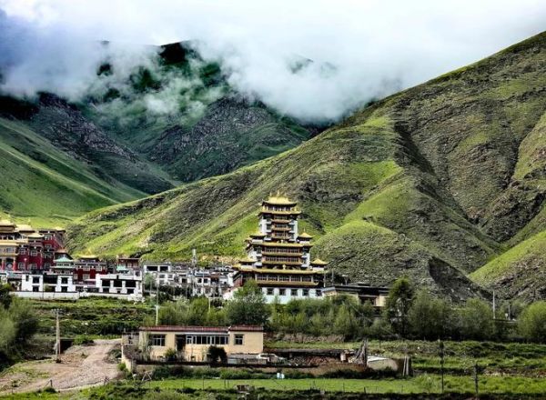 高原的寺庙在哪里_高原的寺庙有什么特色