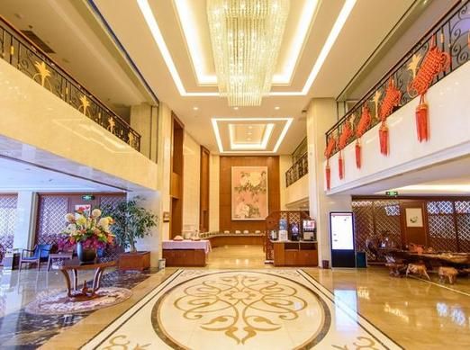 昌宏路高原明珠大酒店怎么走_高原明珠大酒店周边有什么