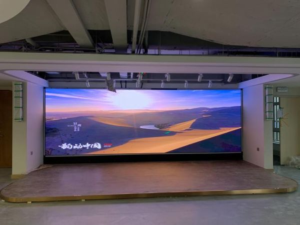 户外多媒体互动设备有哪些_如何挑选户外LED屏