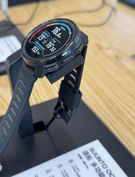 Suunto户外手表哪款好_如何选功能