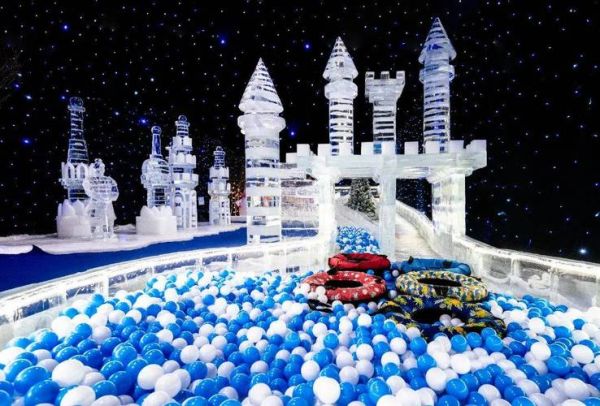 西安冰雪大世界冷吗_冬天去穿什么