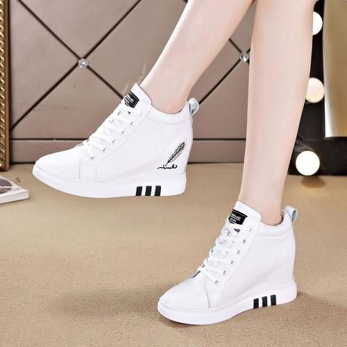 户外高腰运动女鞋怎么选_高腰女鞋适合什么运动