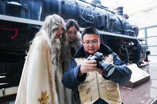 冰雪主题车厢怎么拍_冰雪列车拍照攻略