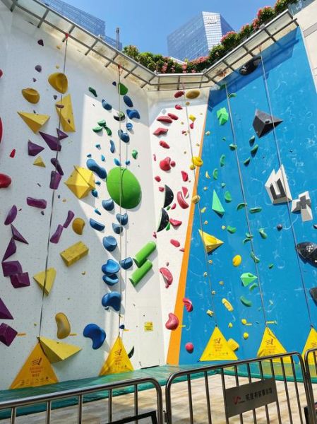 户外攀岩地点推荐_新手如何选攀岩场