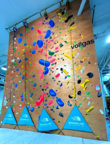 户外攀岩地点推荐_新手如何选攀岩场